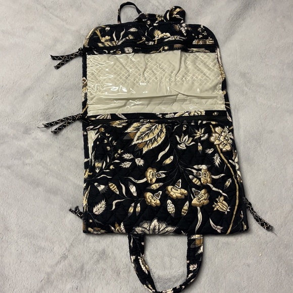 Vera Bradley travel bag - Picture 3 of 4
